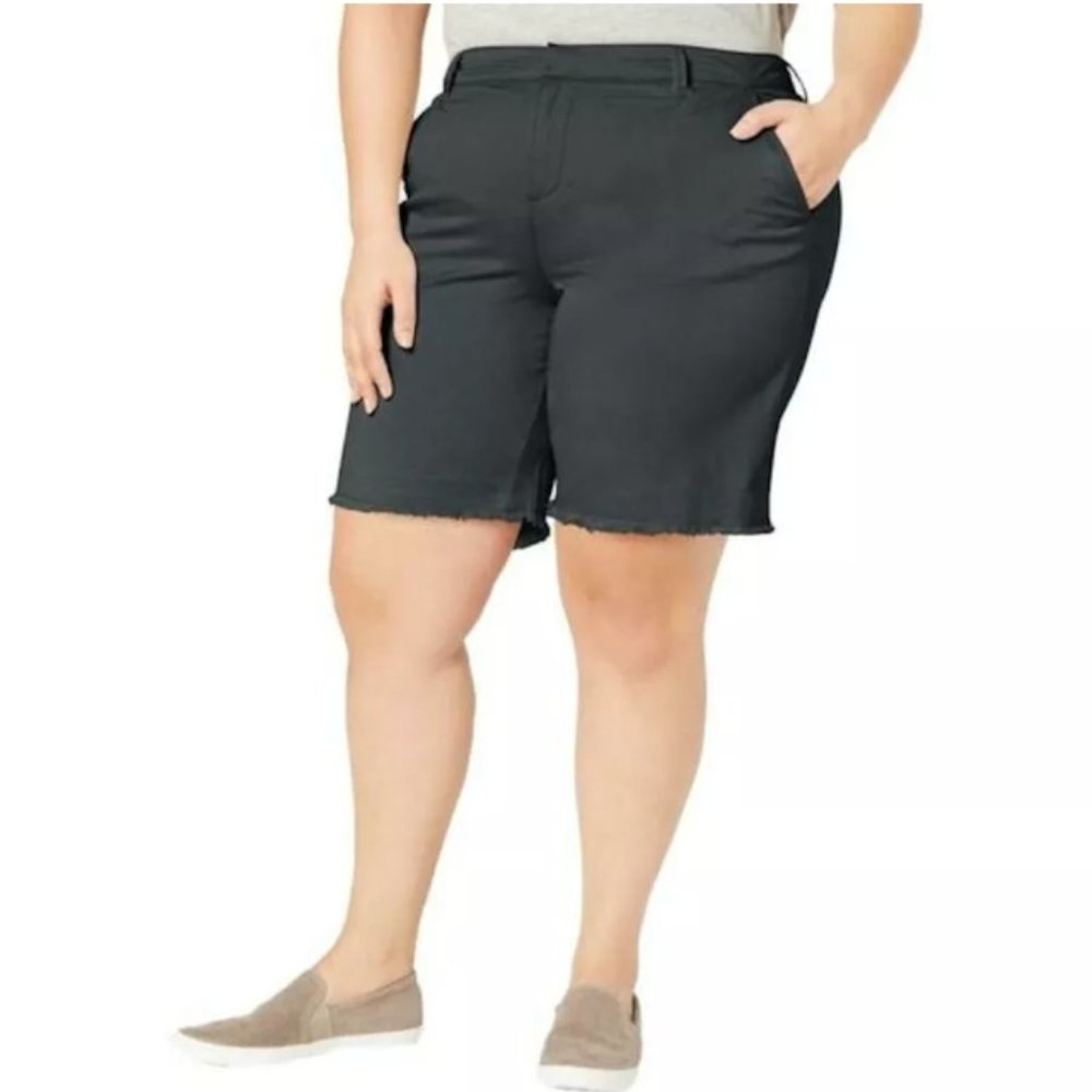 Style & Co. Women's PLUS  Bermuda Shorts NWT